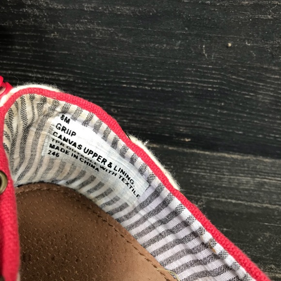 Shoes size 8 - Picture 2 of 3